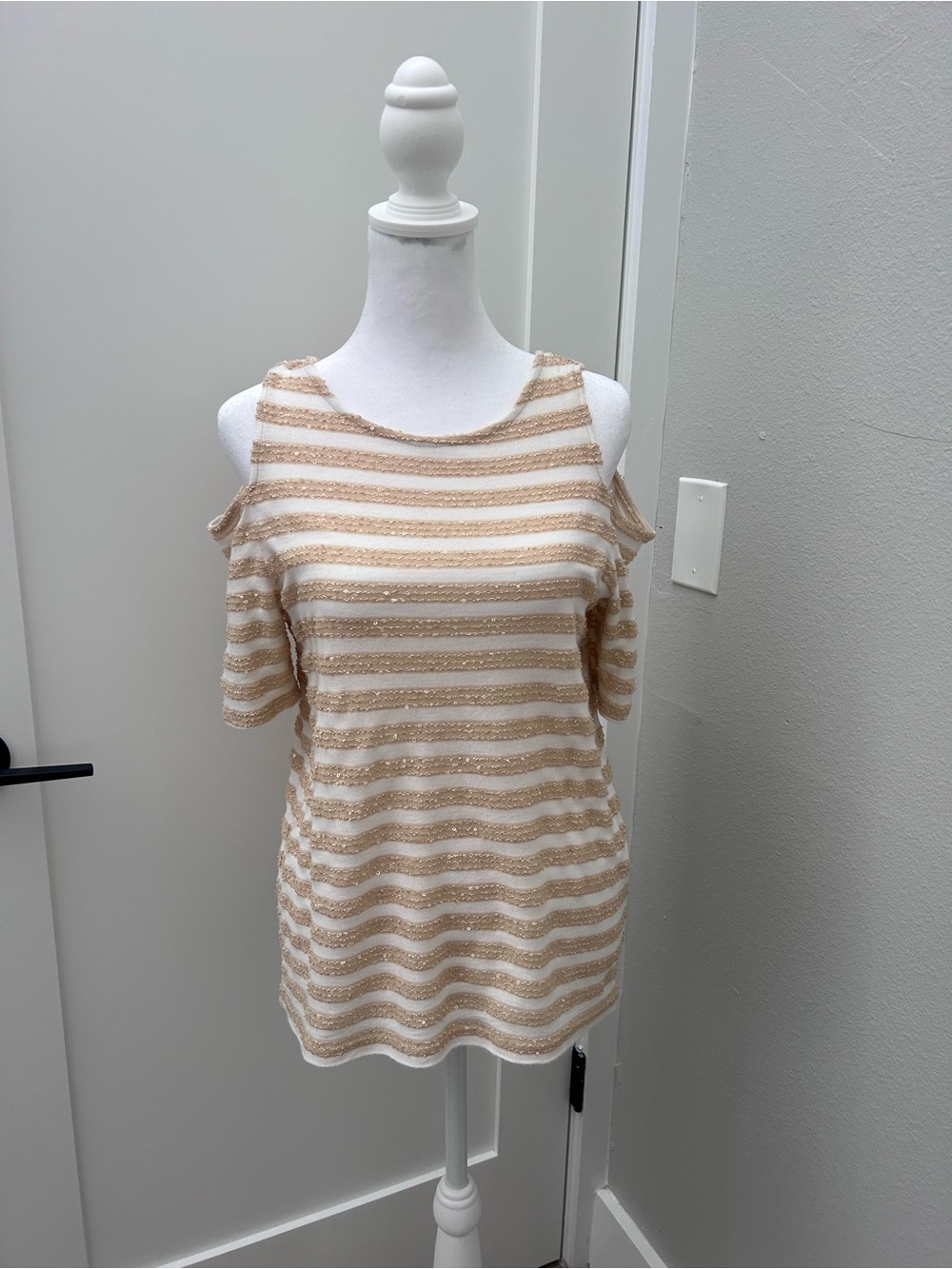 Chico's Beige and White Cold-Shoulder Striped Tee